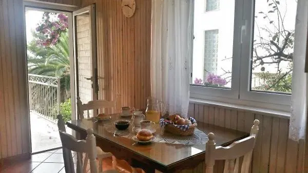 Tolles Haus In Okrug Gornji Mit Eigenem Balkon Βίλα Τρογκίρ Κροατία